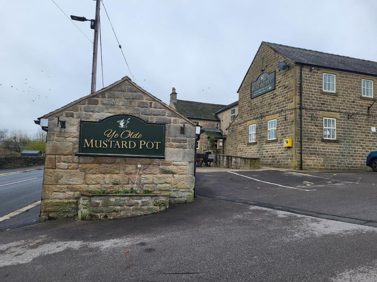 Hotel Ye Olde Mustard Pot à Midhopestones Extérieur photo